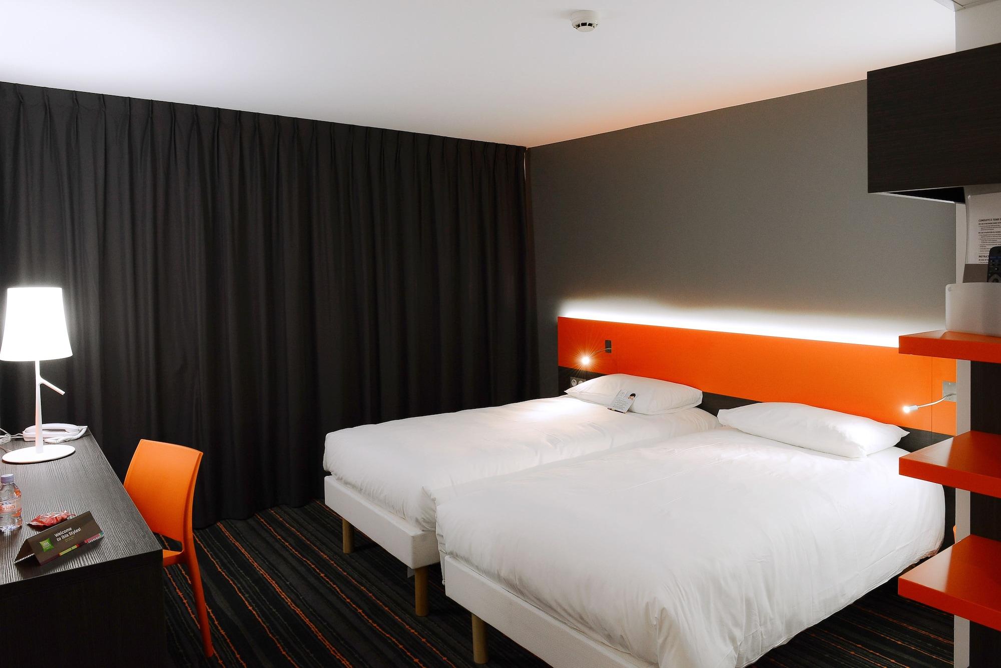 Ibis Styles Caen Centre Gare Hotel Exterior photo